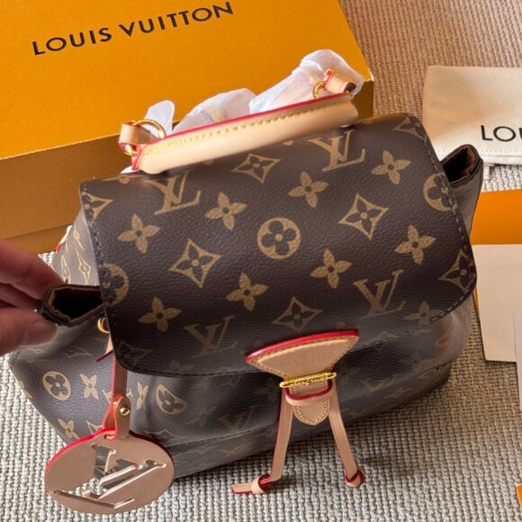 Louis Vuitton Handheld Bags, Chain Bags - Picture 4 of 9